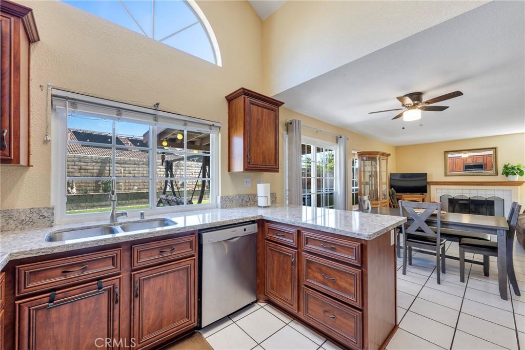 MLS #PW25275378 image #0