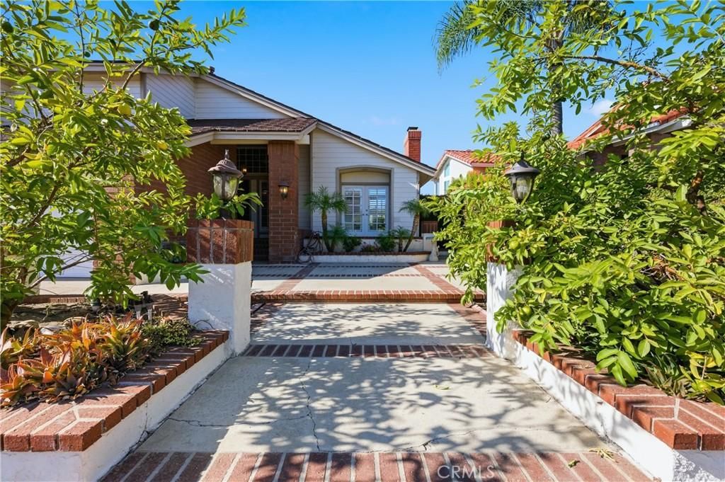 MLS #PW25277906 image #0