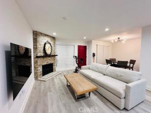 MLS #PW25280567 image #0