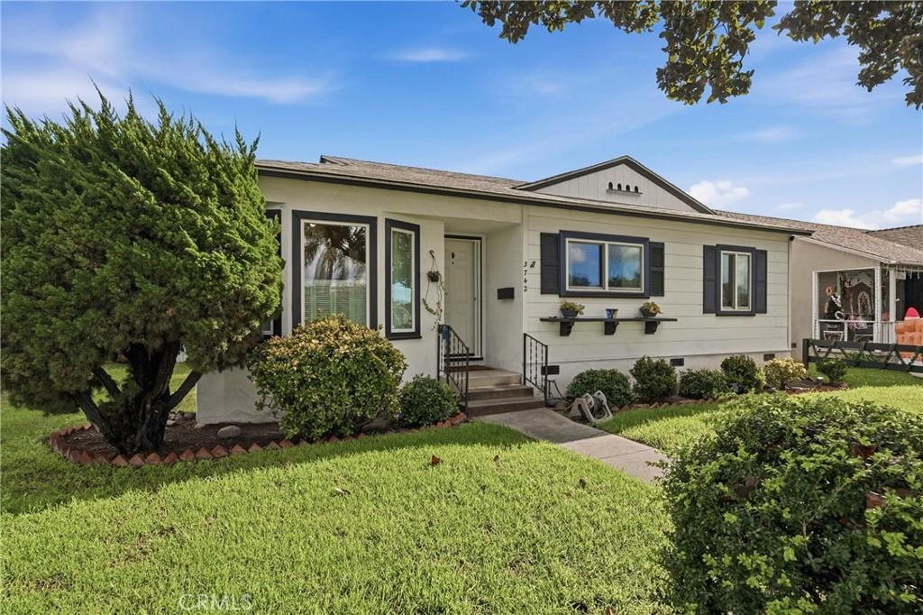 MLS #PW25282357 image #0