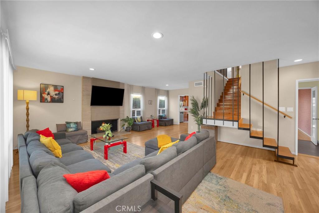 134 Bennett Long Beach CA 90803 | MLS #PW26068262 45 MLS #PW26068262 image #0
