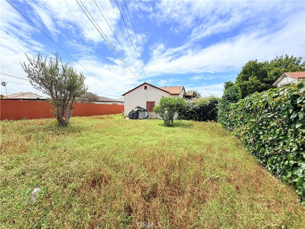 10846 S Manhattan Los Angeles CA 90047 | MLS #PW26078886 83 MLS #PW26078886 image #0