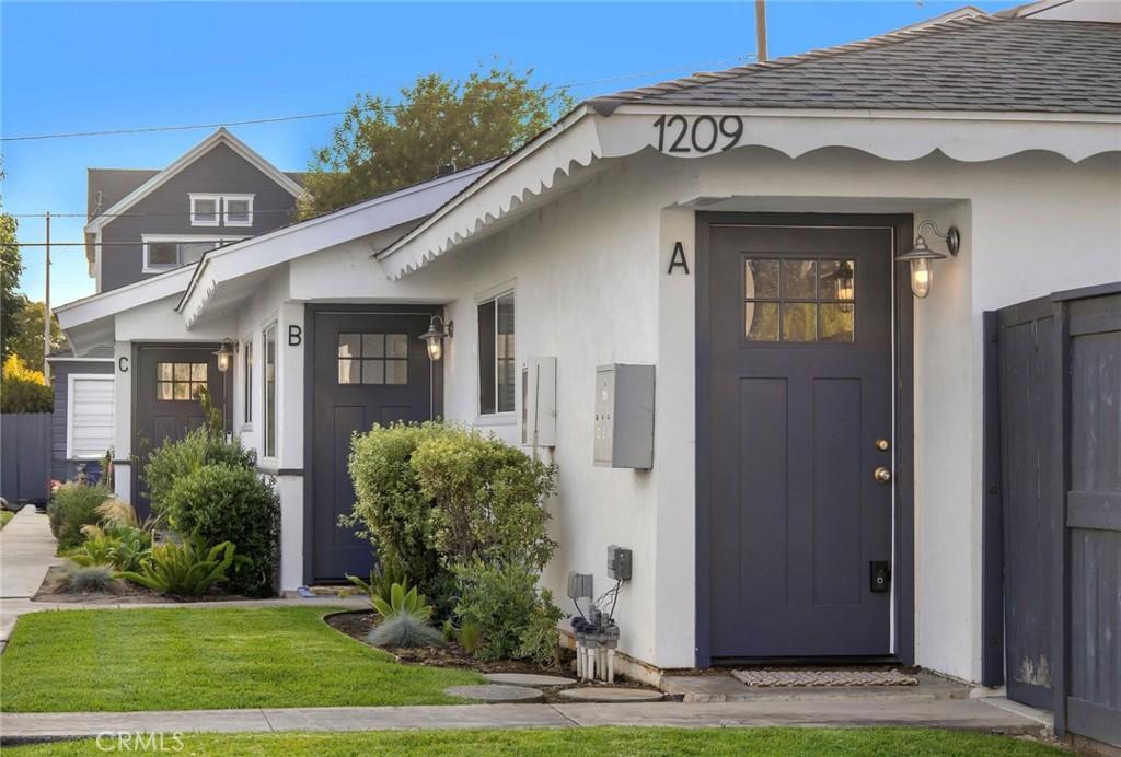 1209 Florida ST Huntington Beach CA 92648 | MLS #PW26113992 45 MLS #PW26113992 image #0