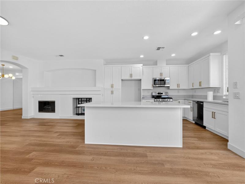MLS #PW26117438 image #0