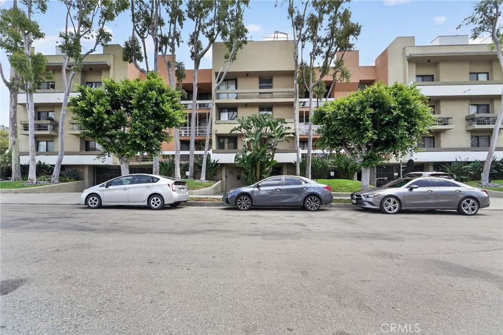 750 N Kings #114 West Hollywood CA 90069 | MLS #PW26126508 45 MLS #PW26126508 image #0