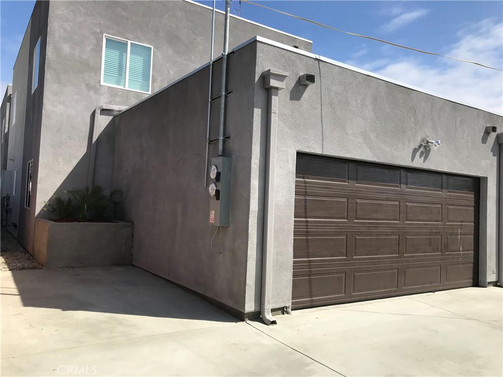 220 E 61st Los Angeles CA 90003 | MLS #PW26139074 45 MLS #PW26139074 image #0