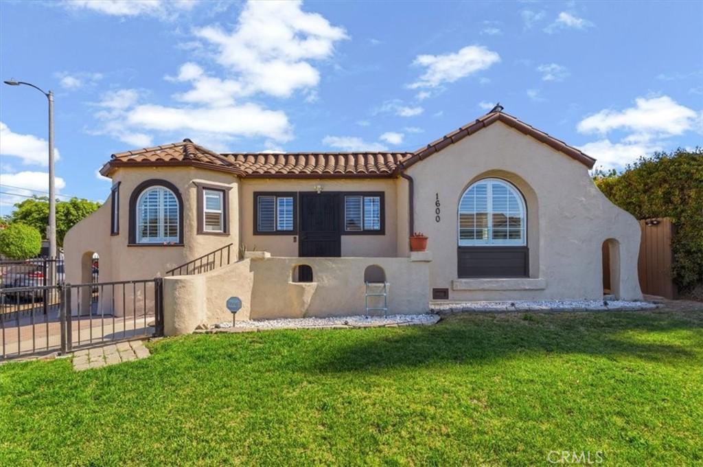 MLS #PW26139685 image #0