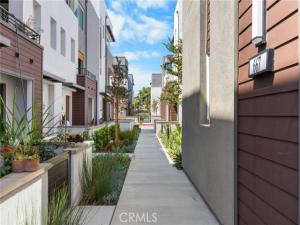 669 S Lyon Street Santa Ana CA 92705 | MLS #PW26164741 45 MLS #PW26164741 image #0