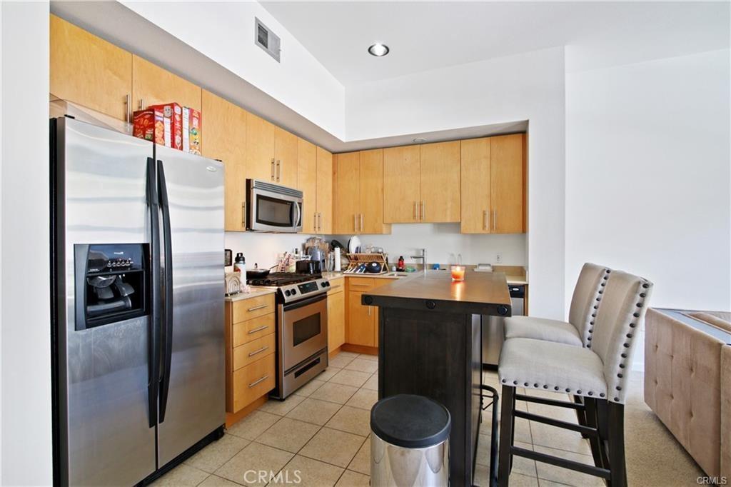 MLS #PW26167595 image #0