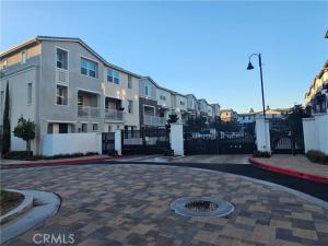 MLS #PW26223814 image #0