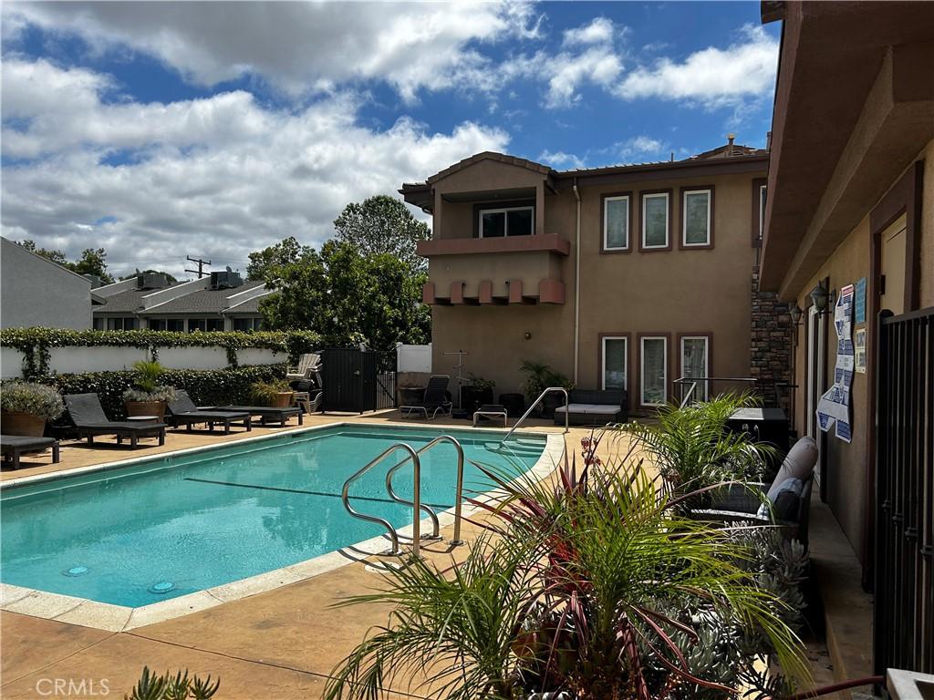 MLS #SB25086648 img 0