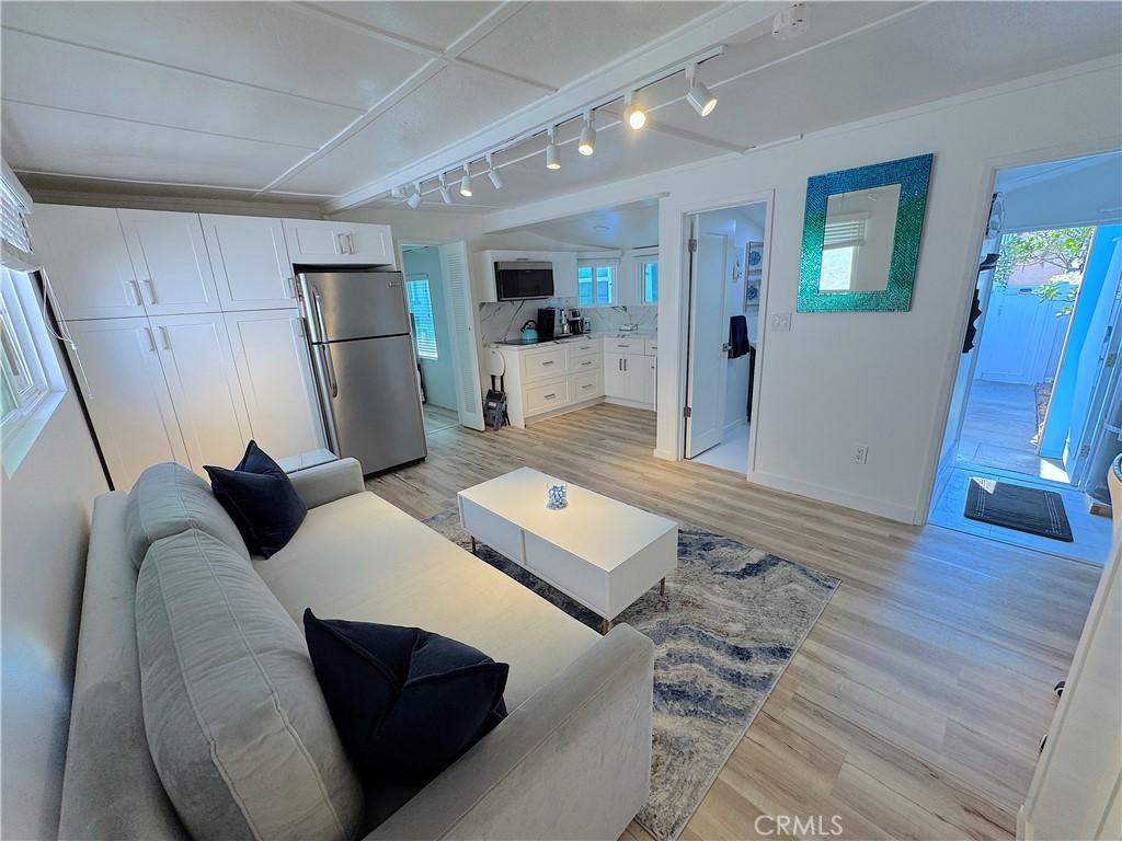 MLS #SB25166504 image #0