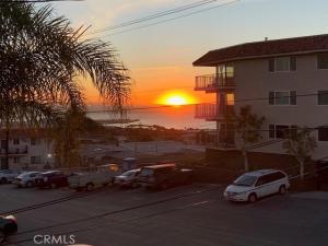 MLS #SB25167821 img 0