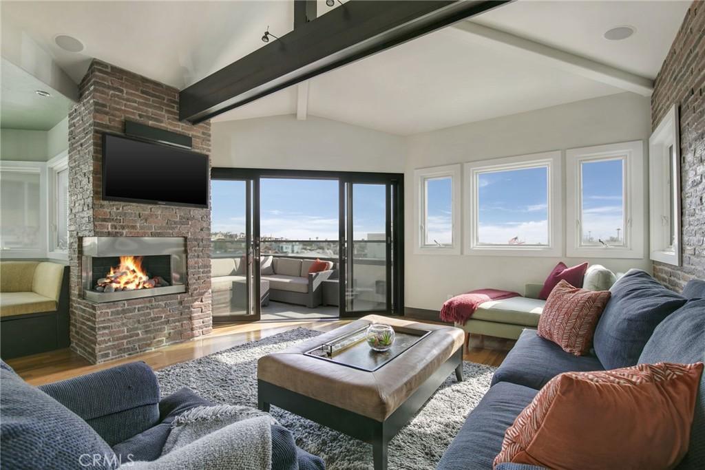 MLS #SB25172722 image #0