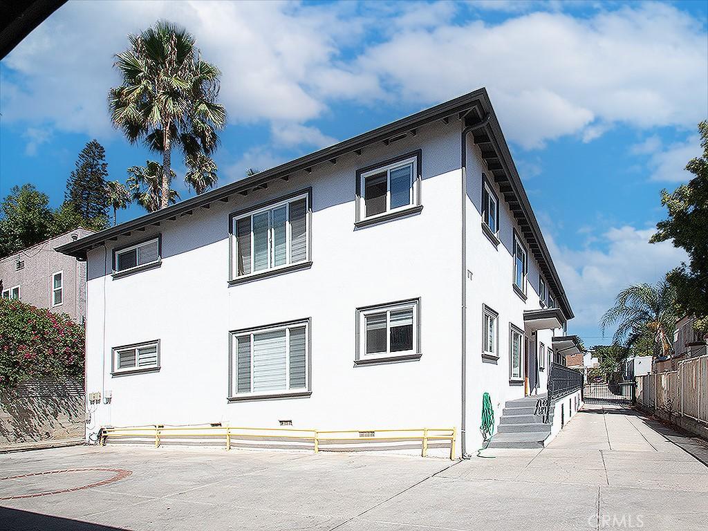 MLS #SB25215638 img 0