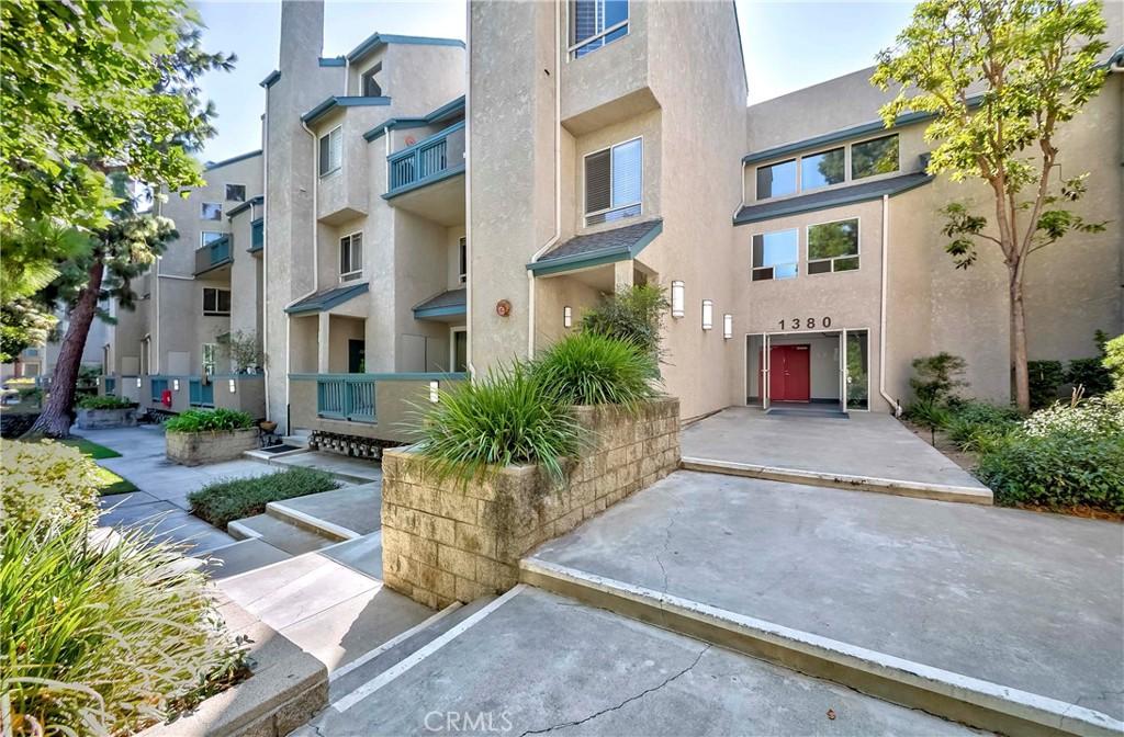 MLS #SB25216851 image #0