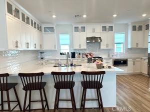 MLS #SB25223593 image #0