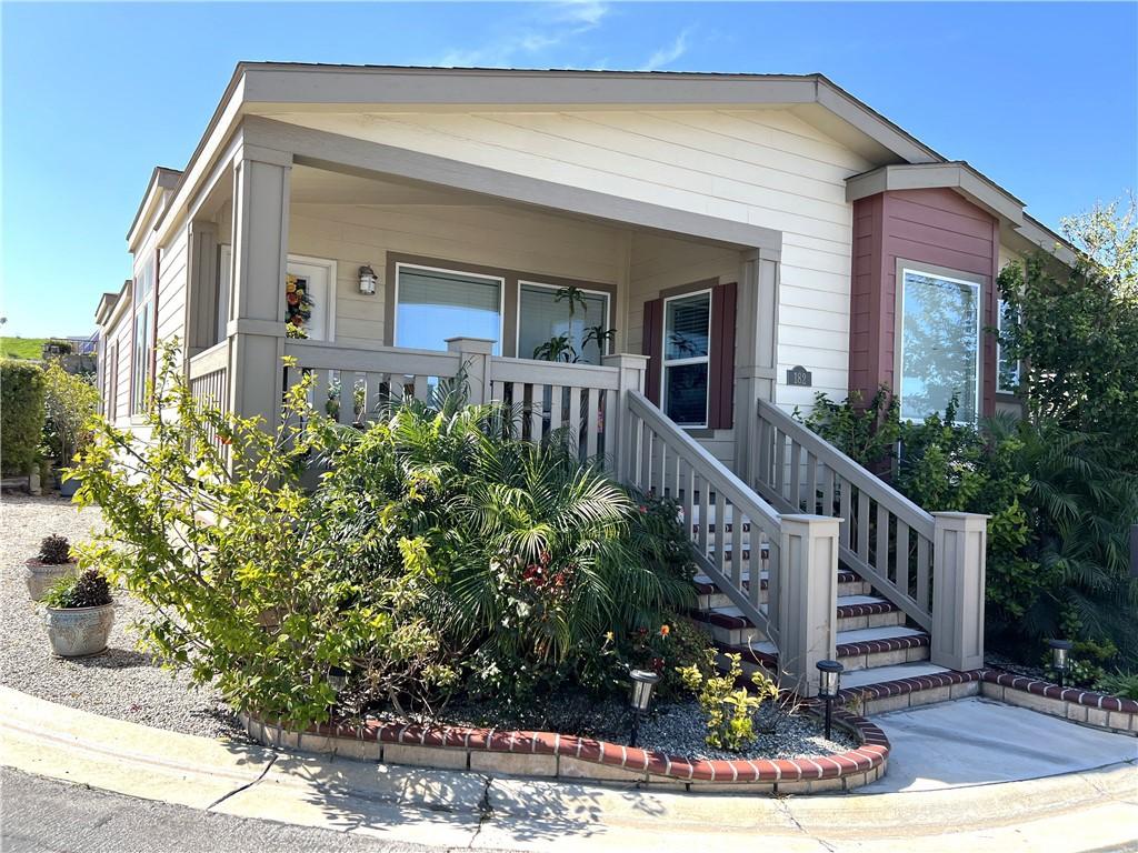 MLS #SB25226302 image #0