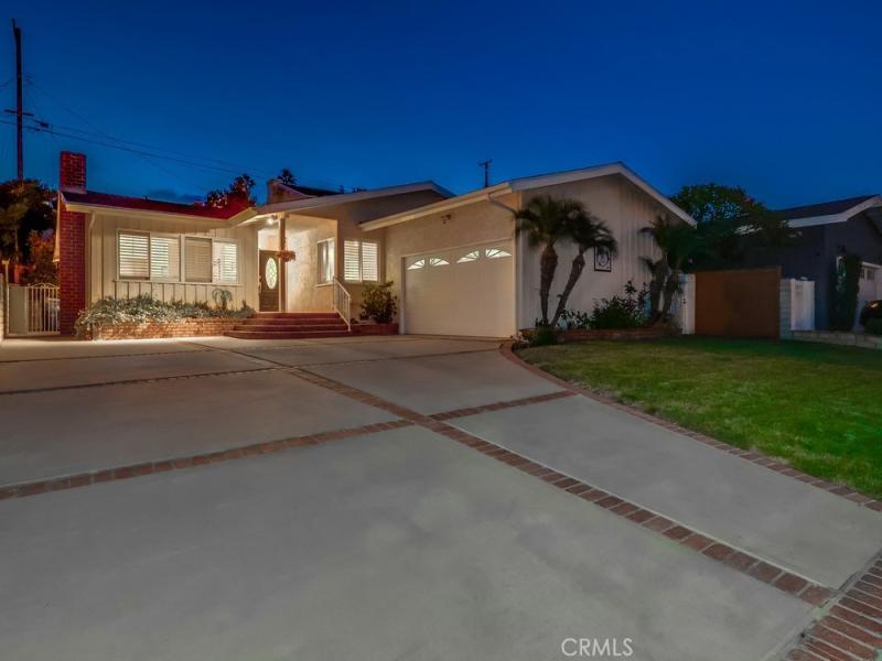 MLS #SB25226517 image #0