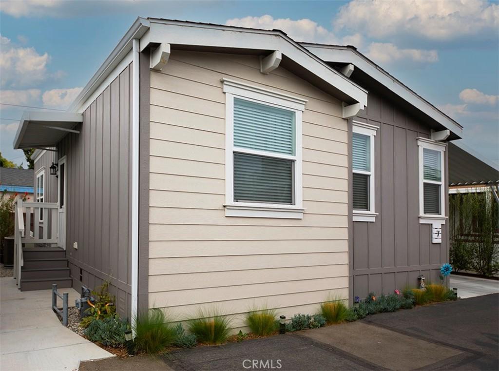 MLS #SB25227510 image #0