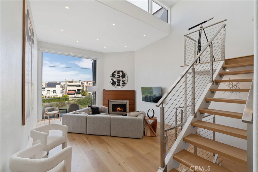 MLS #SB25258636 image #0