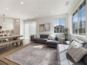 MLS #SB25268576 image #0