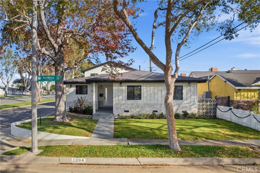 MLS #SB25274132 image #0