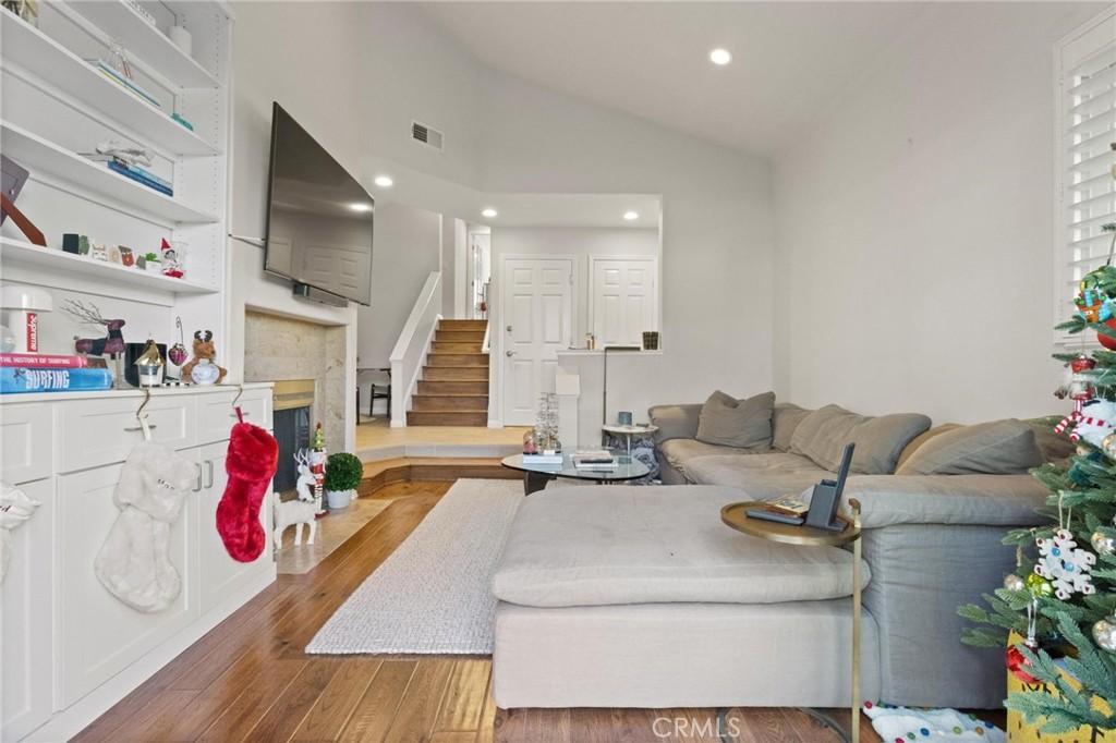 MLS #SB25274824 image #0