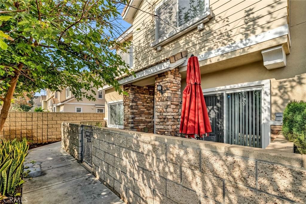 MLS #SB25278302 image #0