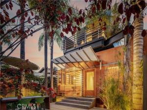 542 Altair Place Venice CA 90291 | MLS #SB26013568 45 MLS #SB26013568 image #0