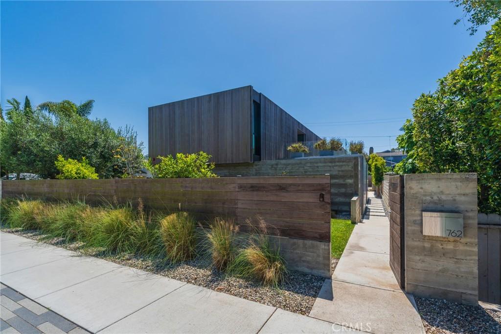 MLS #SB26086524 image #0