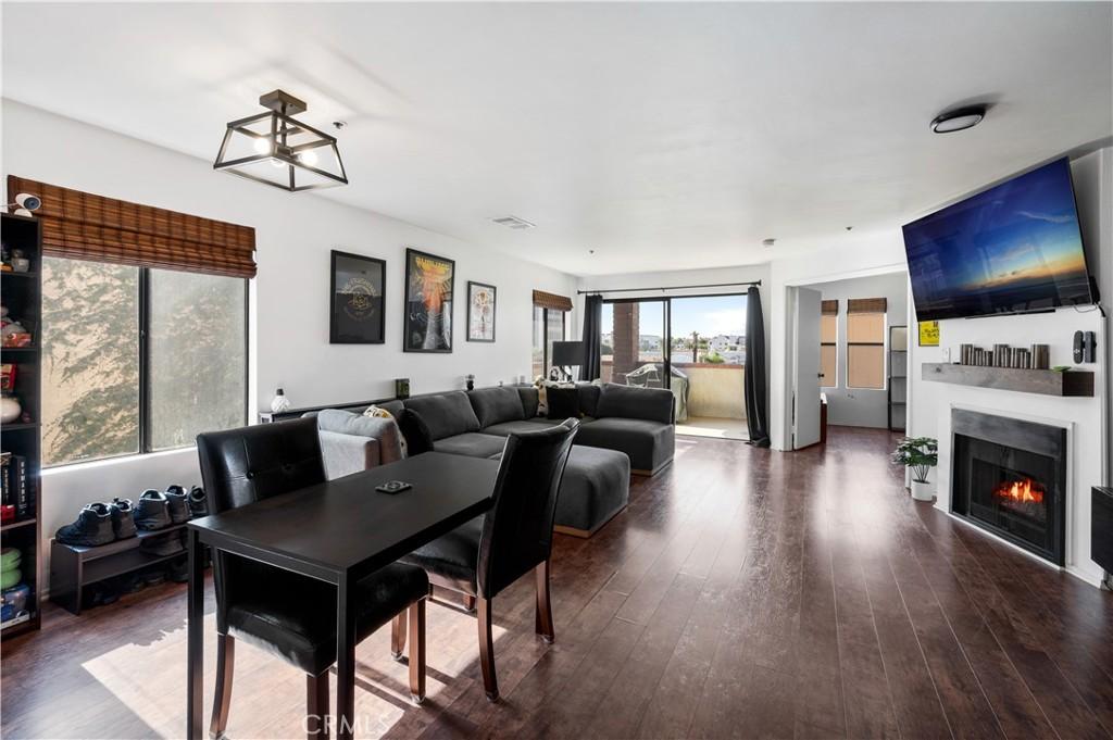35 Linden AV #410 Long Beach CA 90802 | MLS #SB26156715 45 MLS #SB26156715 image #0