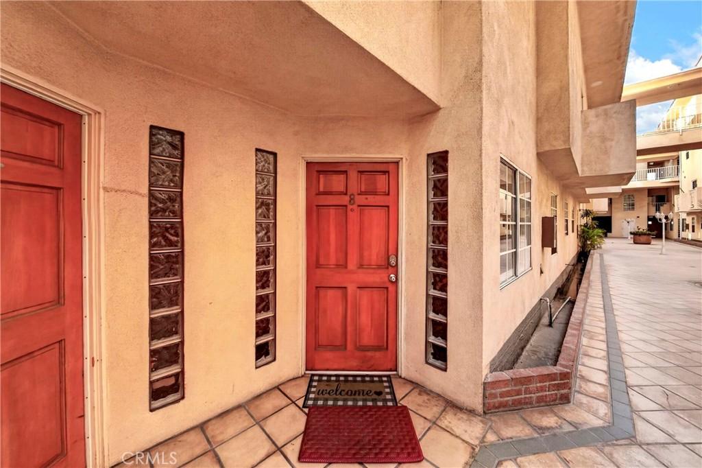 321 W. Queen St. Unit 8 Inglewood CA 90301 | MLS #SB26170359 45 MLS #SB26170359 image #0