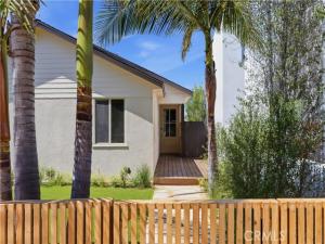2011 Springfield Avenue Hermosa Beach CA 90254 | MLS #SB26182159 41 MLS #SB26182159 image #0