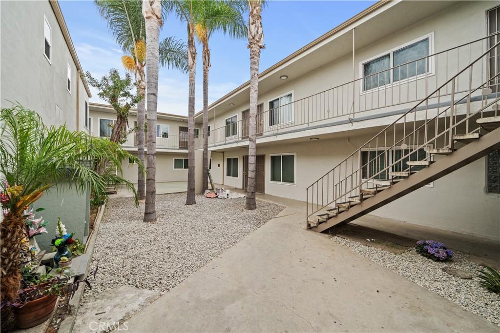10720 Burin AV Inglewood CA 90304 | MLS #SB26206196 41 MLS #SB26206196 image #0