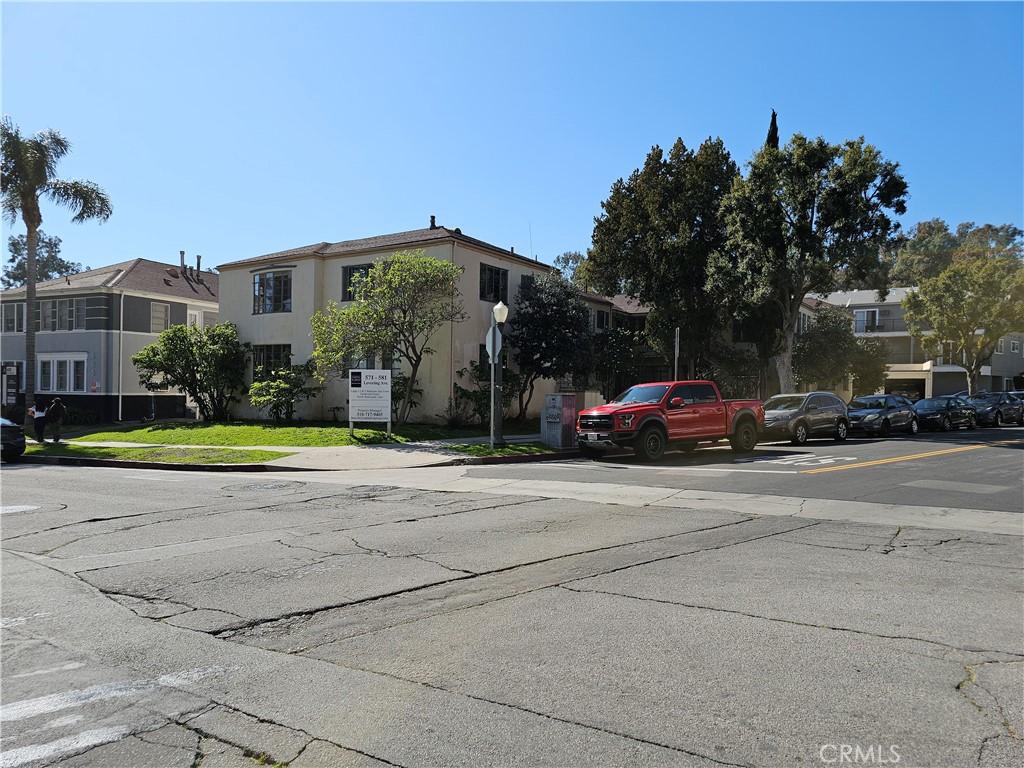 581 Levering AV #581 Westwood - Century City CA 90024 | MLS #SB26219627 45 MLS #SB26219627 image #0