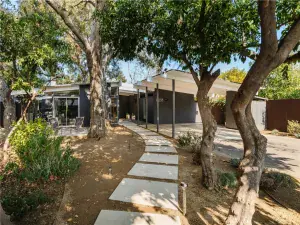 13233 Addison Street Sherman Oaks