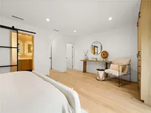 5721 Lemona Avenue Sherman Oaks