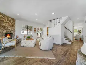 3392 Coy Drive Sherman Oaks