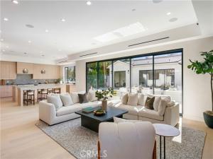 MLS #SR25103404 image #0