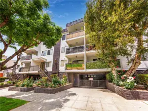 635 E Elmwood Avenue 201 Burbank