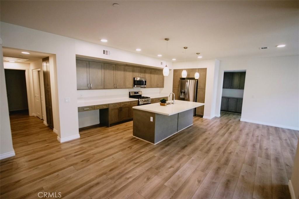 MLS #SR25112904 image #0