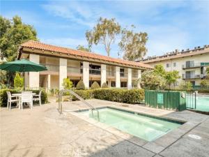 MLS #SR25126133 image #0