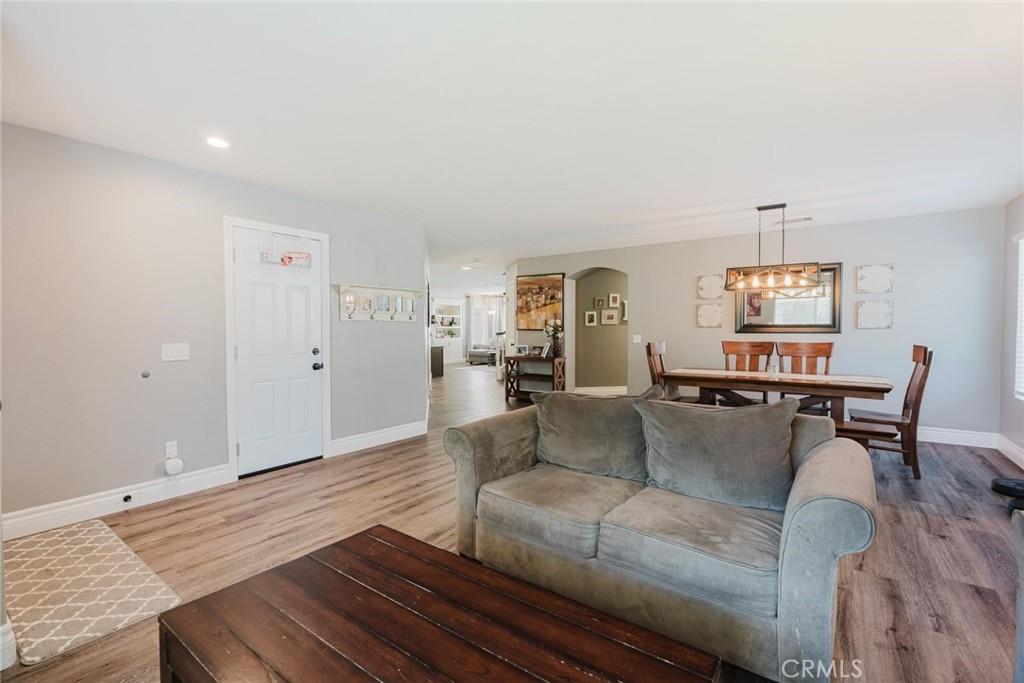 MLS #SR25153001 image #0