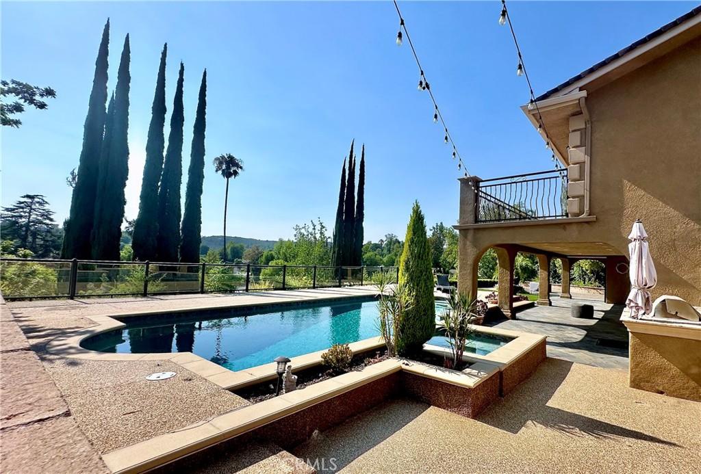 MLS #SR25174798 image #0