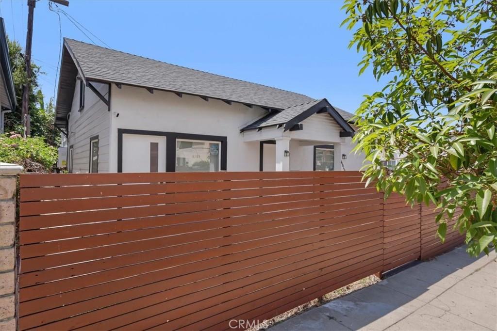 MLS #SR25182489 img 0