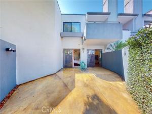 MLS #SR25183659 image #0