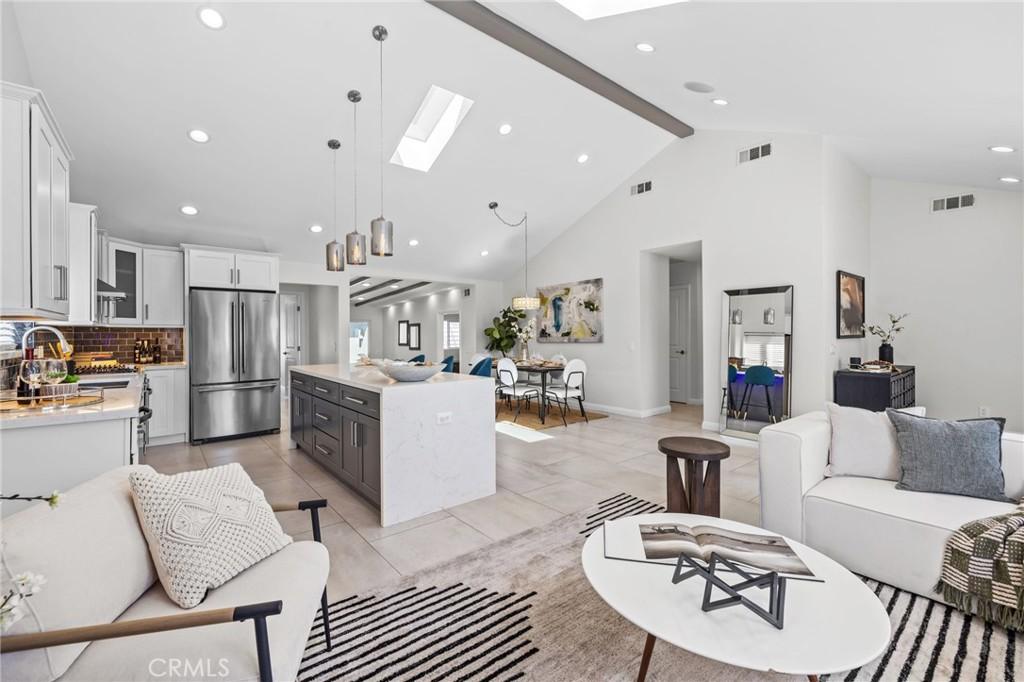 MLS #SR25188275 image #0