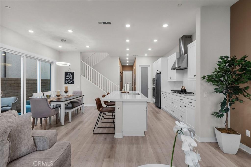 MLS #SR25195427 image #0