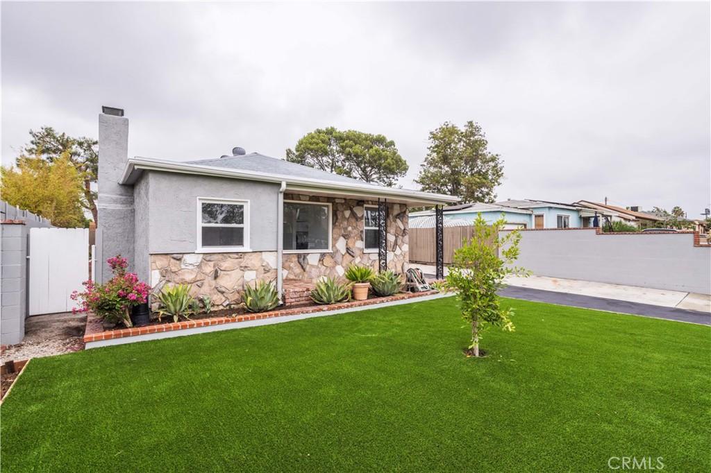 MLS #SR25196371 image #0